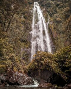 Air Terjun Tiu Sekeper yang Jarang Terdengar di Lombok