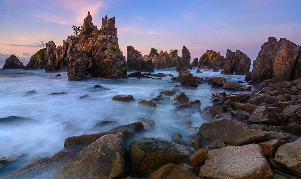 Pantai Gigi Hiu, Destinasi Fotogenik di Lampung