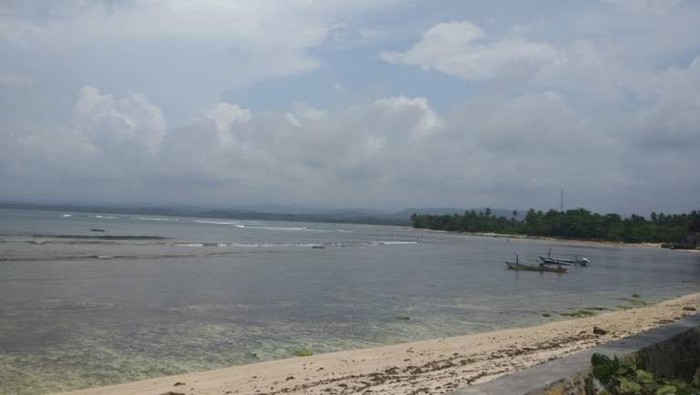 Pantai Tanjung Setia: Lokasi, Tiket Masuk, Daya Tarik dan Fasilitasnya