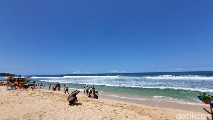 Wisatawan Bayar Retribusi Pantai Tak Dapat Karcis, Dispar Gunungkidul Buka Suara